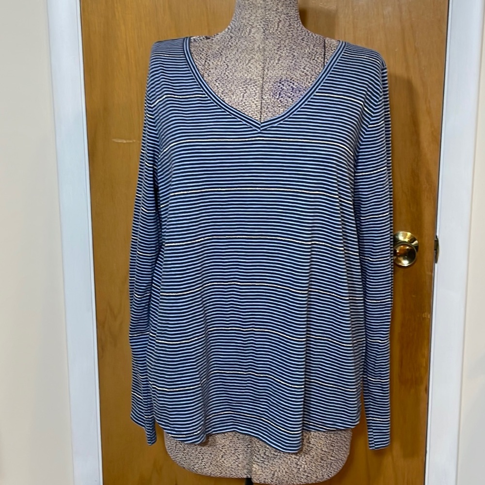 Sonoma Womens XL The Everday Tee Long Sleeve Blue and Silver Stripes